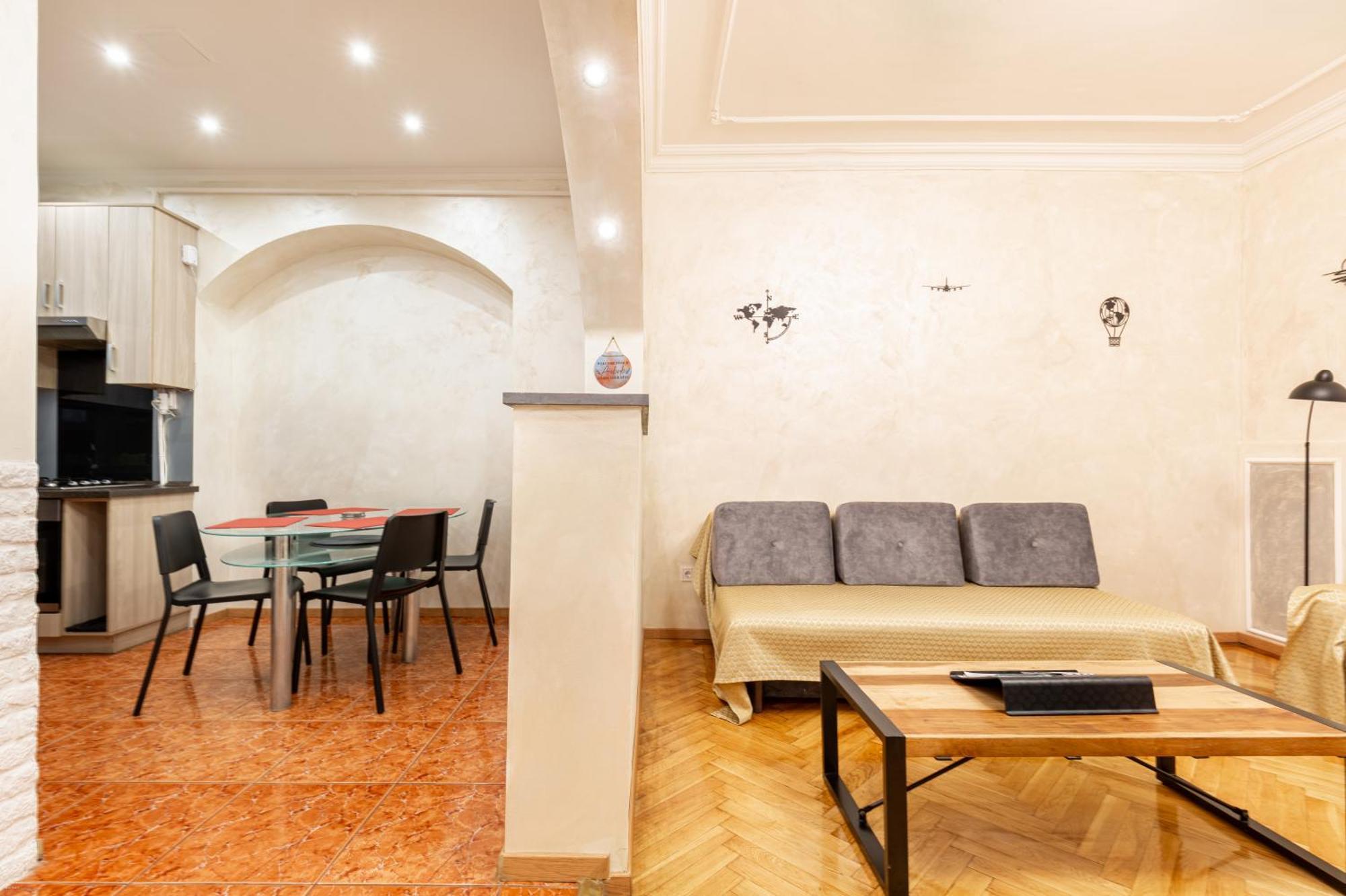 Appartamento Mari&emi Flat In Corvin Budapest